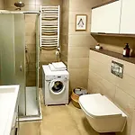 Odolany Apartment, Wola, Wi-fi, Parking, Jana Kazimierza 32, Balkon, 31m2 アパート